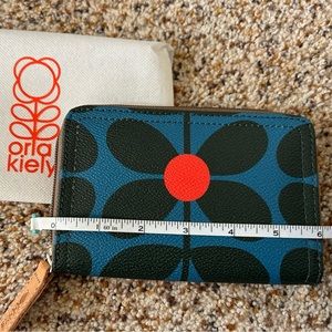 NEW ORLA KIELY SIXTIES STEM VINYL MEDIUM ZIP WALLET IN KINGFISHER